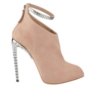 Giuseppe Zanotti x Jennifer Lopez isit Crystal Stiletto Suede Nude Frida bootie